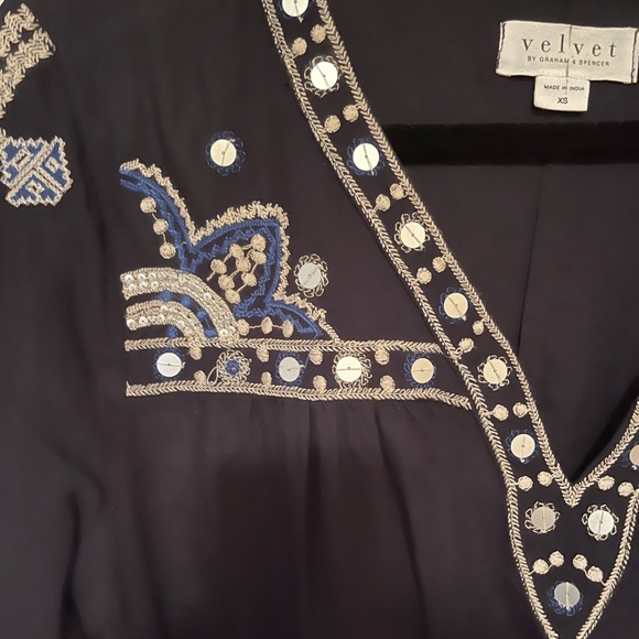 Navy embroidered boho top w/sequins Vneck long button slee - Picture 6 of 11